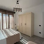 Denny\'S Apartment City Center